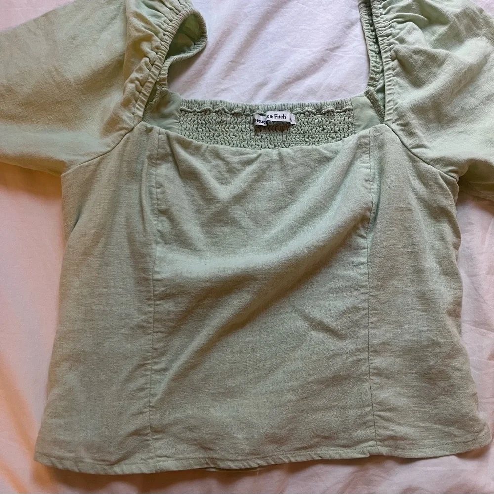 Abercrombie Pale Green Linen Square Neck Puff Sleeve Blouse size Medium
